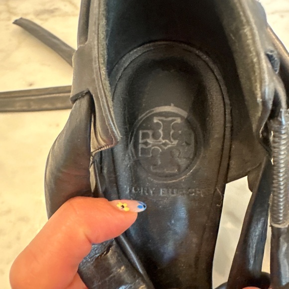 Tory Burch leather lace up sandals - black - size 8 - Picture 2 of 5
